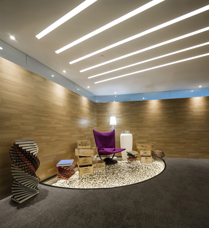 Re/think is an award-winning business advisory and outsourced services consultancy servicing regulated firms